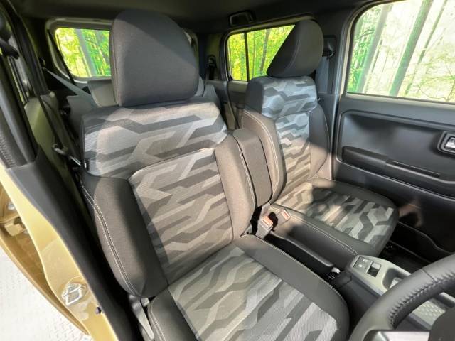 もちろん車内はキレイです♪よりクリーンな状態をキープしたいお客様には『ナノゾーンコート』がおすすめ！新型コロナウイルス対策や、除菌・消臭に効果を発揮し多くの方にご好評いただいております。