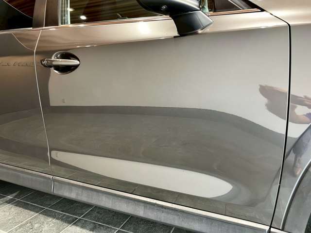 ◆遠方の場合でも、ご自宅でのご納車可能です★現車の確認ができない場合、追加写真を送ることも可能ですので、お気軽にお電話下さい★保証は全国のディーラー様にでお受けいただくことが可能です★