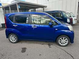 鮮やかなブルーのムーヴです☆