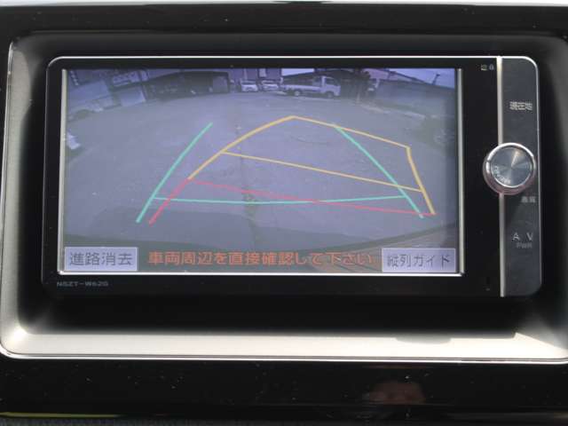 ナビ搭載ですので道に迷うことなく楽しくドライブ！Bカメラも装備しており駐車もラクラクです★