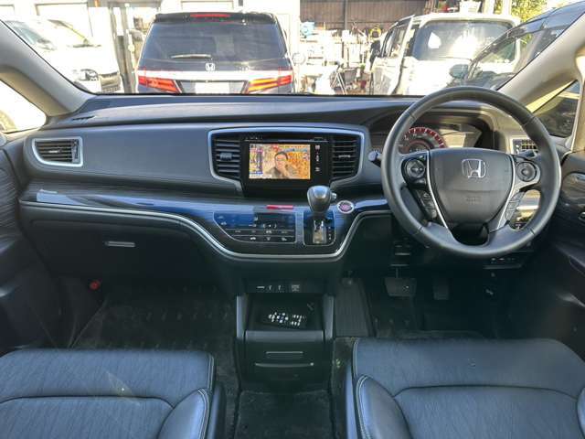 ゆったり快適な室内空間☆スタッフが日々綺麗と価格以上のクオリティーを目指してクリーニングを行っております！御納車の前に再度クリーニングしますので一度現車確認をし、気になる箇所等あればご相談下さい！