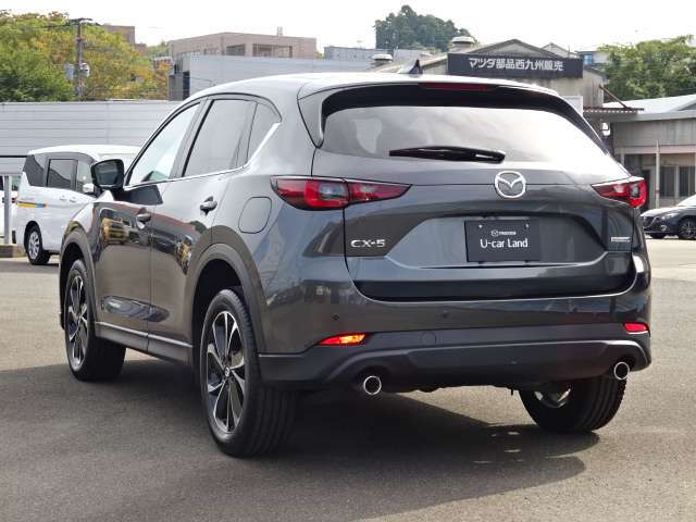 点検整備後のご納車ですので安心してお選びください。自社工場完備！