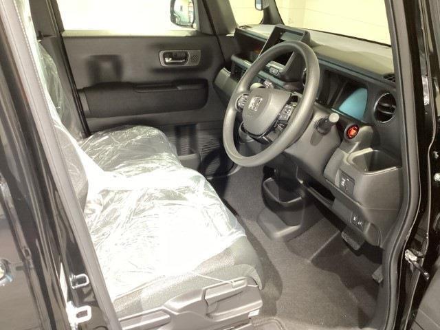 届出済未使用車とは、登録済みでなおかつ使用していない車のことを指します！ナンバー登録はしてあるものの、実際には使用されず保管しているケースが多く、必要最低限の走行しかしていないお車です♪