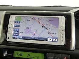 遊びにも仕事にも便利な7インチBluetooth機能搭載のナビを装備しています。インダッシュタイプなので見た目もスッキリ、TV視聴もできます。