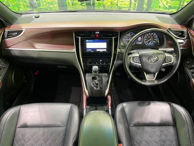 グループ総在庫数約30，000台！！全国の系列店からメーカー・車種問わずご紹介出来るので、あなたにピッタリのお車が見つかるはずです♪まずはお問い合わせ下さい☆