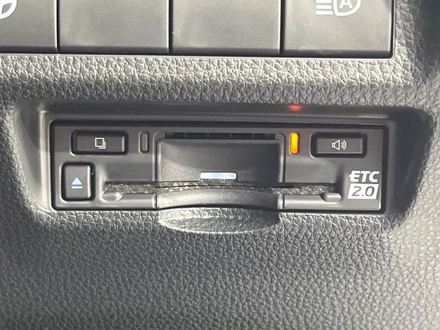 【ETC】高速道路の料金所をストレスなく通過！話題のスポットやサービスエリアに多い「スマートIC」利用時は必須のアイテムです。当店でセットアップを実施、ご納車当日からすぐにご利用いただけます！