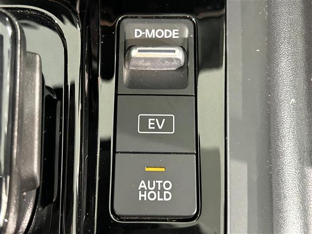 気になる車はすぐにお問い合わせください！画面右側の0066から始まる無料ダイヤルからお問い合わせ下さい！専門スタッフがお車のご質問にお答えいたします！