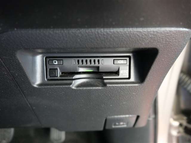 寒い季節も暑い季節も、窓を開けることなく料金所を通過♪♪もうお財布をさがす手間から開放されますよ☆