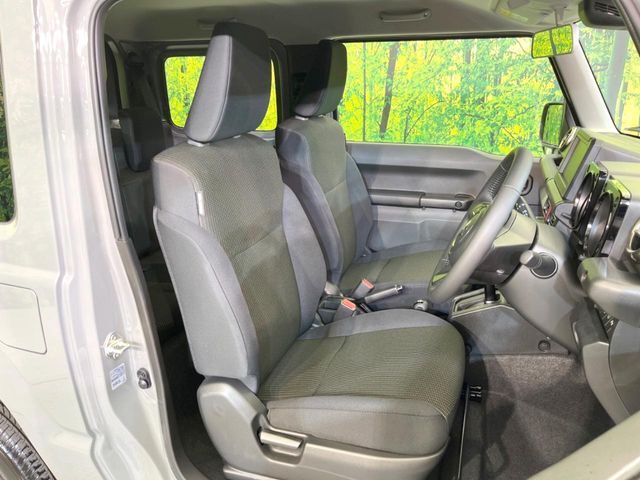 もちろん車内はキレイです♪よりクリーンな状態をキープしたいお客様には『ナノゾーンコート』がおすすめ！新型コロナウイルス対策や、除菌・消臭に効果を発揮し多くの方にご好評いただいております。