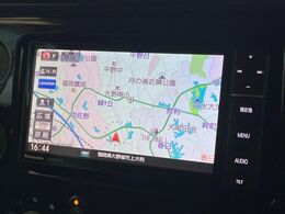 【ナビゲーション】目的地までしっかり案内してくれる使いやすいナビ。Bluetooth接続すればお持ちのスマホやMP3プレイヤーの音楽を再生可能！毎日の運転がさらに楽しくなります！！