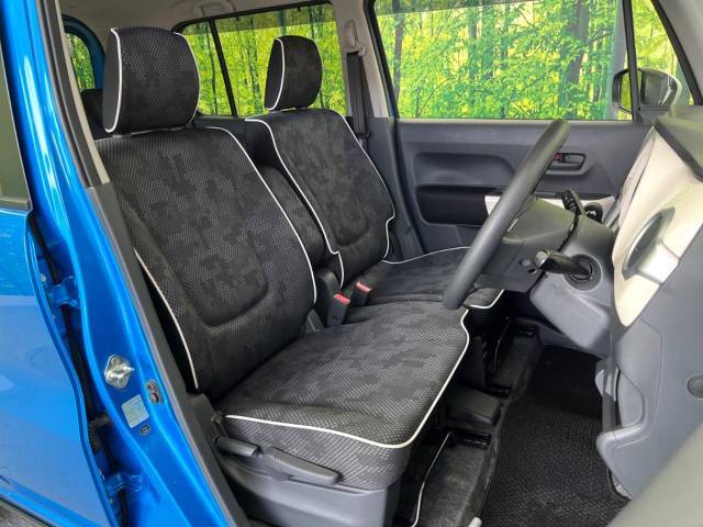 運転席シート廻りは使用感も少なく、良好な状態となっています。丁寧に使われていたことがよくわかりますね。