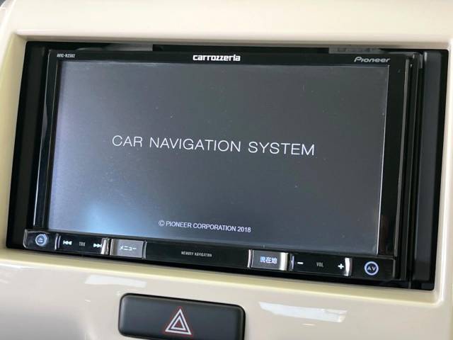 【ナビゲーション】目的地までしっかり案内してくれる使いやすいナビ。Bluetooth接続すればお持ちのスマホやMP3プレイヤーの音楽を再生可能！毎日の運転がさらに楽しくなります！！