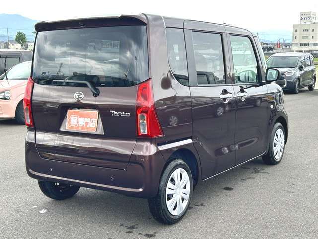 【保険】自動車保険のスペシャリストがお客様の立場になってお客様に最適な自動車保険のご提案や万が一の時の事故対応にあたりますので、ご安心ください。
