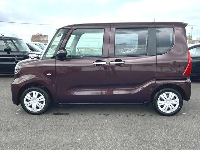 当店の届出済未使用車、中古車ご購入希望のお客様には一度ご来店いただき現車をご確認いただいております。遠方からの場合ご足労お掛けしますが一度ご来店をお願いします。