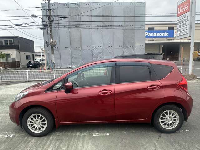 万一の衝突に備えて、いつでも安心して運転できるようエアバックシステムなどの安全装備を標準搭載！！