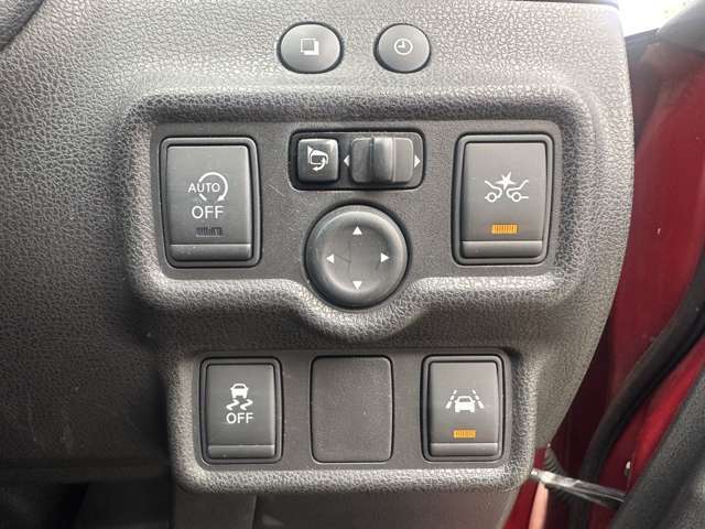 万一の衝突に備えて、いつでも安心して運転できるようエアバックシステムなどの安全装備を標準搭載！！