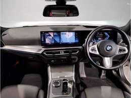 ☆センターパネルを運転席側に僅かに傾けたBMW独特のインパネ☆【駆け抜ける歓び】はここからもスタートしております☆