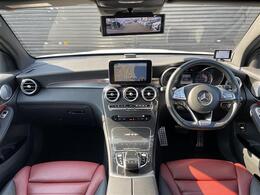 LIBERALAは、輸入車選びの新たなスタイルを提案するインポート・セレクト・ブランドです。オーナー様となる方がクルマから直接感じる感性を第一にした、最良の一台との出会いをコーディネートいたします。