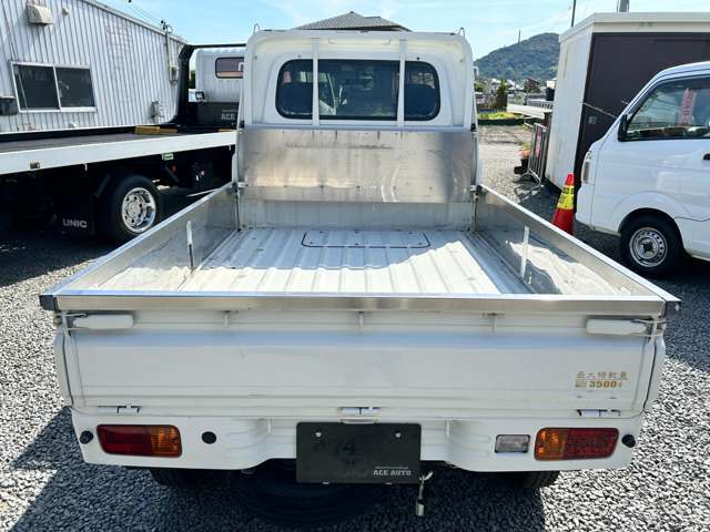 現車確認大歓迎ですし、遠方のお客様にはお電話でも対応させて頂きますので、気になる事はどんな事でもお気軽にお問い合わせ下さいませ！！