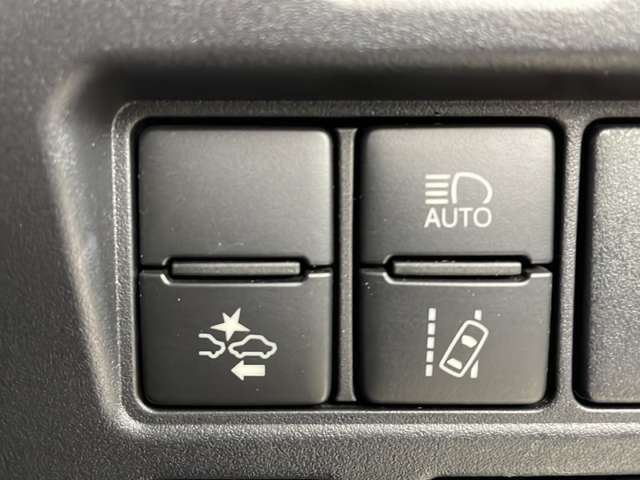 【運転席操作部】快適なドライブを楽しむための機能が装備されています！運転席から触れるので、使いやすいです！除菌プランいれていただくと、さらに清潔で安心していただけます！