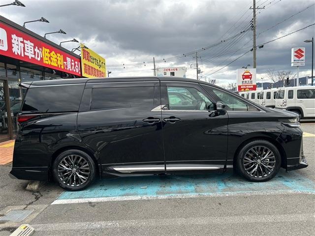 当店の車両は大量仕入れ、大量販売を行っておりますので、お客様にお安くご提供させていただいております。