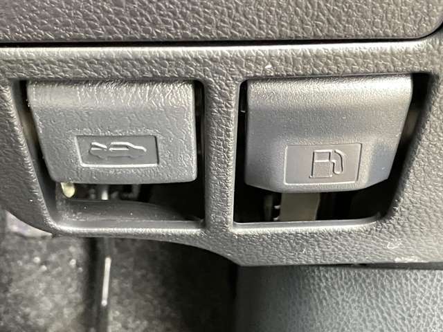 【運転席操作部】快適なドライブを楽しむための機能が装備されています！運転席から触れるので、使いやすいです！除菌プランいれていただくと、さらに清潔で安心していただけます！