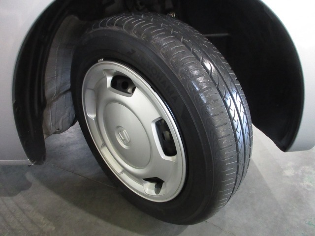 155/65R14インチ。