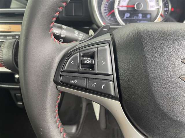 【運転席操作部】快適なドライブを楽しむための機能が装備されています！運転席から触れるので、使いやすいです！除菌プランいれていただくと、さらに清潔で安心していただけます！