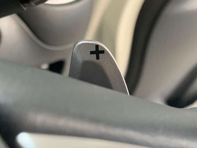 パドルシフトでマニュアル感覚の運転をお楽しみ頂けます