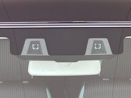 【スズキ　セーフティサポート】走行中に前方の車両等を認識し、衝突しそうな時は警報とブレーキで衝突回避と被害軽減をアシスト。より安全にドライブをお楽しみいただけます。