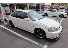純正5MT！VTEC！5次元15AW！外品リップ！トランクスポイラー！バリスカーボンボンネット！ブリッツ車高調！スプーンマフラー！レカロセミバケ！タワーバー！ゼロファイター中間パイプ！外エアクリ！