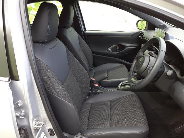 「この車の写真をもっと見たい」「状態が気になる」「この装備はついている？」どんな小さな疑問でもお気軽にお問い合わせください！