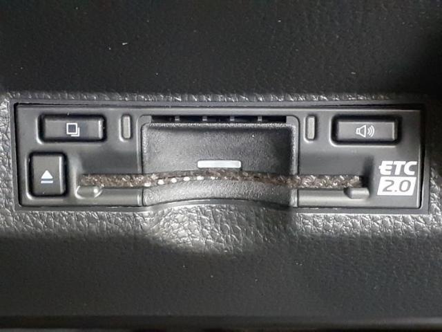 お車に合わせて無料保証以外にも、保証範囲、期間、距離を拡充させた有料保証もご用意しております！中古車の購入が初めてで不安・・・というお客様もご安心ください！