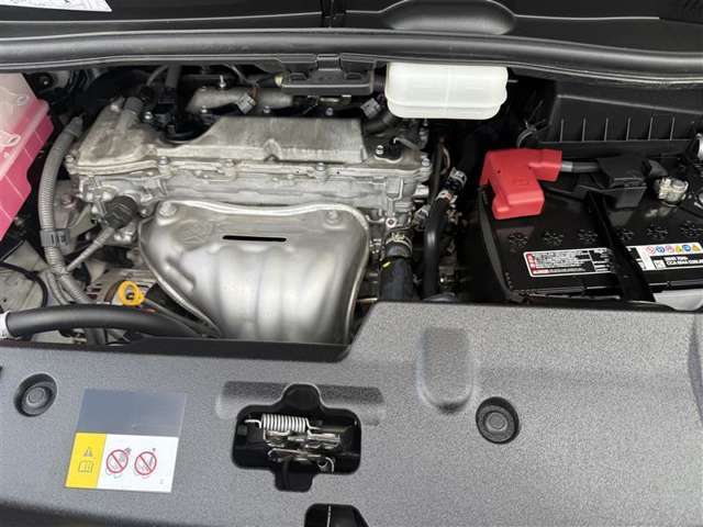 主な装備は、トヨタセーフティーセンス、カーナビ、バックモニター、シートヒーター、ETC、エンジンスターター、ワンオーナー車、寒冷地仕様となっております。