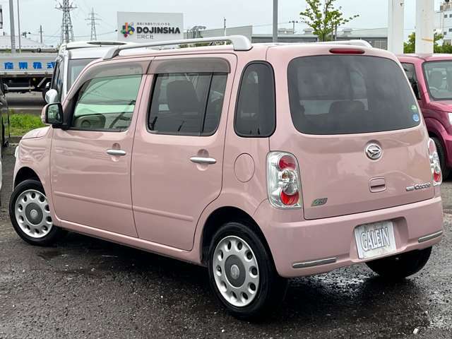 キーレスも付属しており、車から離れた場所からでも鍵の開閉が可能です♪軽快な走行性が楽しめる車で、初めて車を運転する方も運転のしやすい車両です♪急な乗り換えで廃車や下取りのある方もご相談くださいませ♪