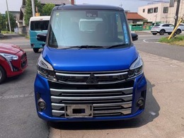 年式は経ってますが今流行りのイカツイマスクです。