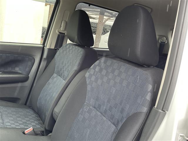 【運転席】現車の確認はお電話で在庫のご確認の上是非ご来店くださいませ！ご来店の難しい方は店舗スタッフがお電話やメールで詳細をお答えさせて頂きます。
