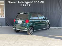 納車前に点検整備をさせていただきます。全車走行距離無制限のワイド保証付きですので安心してお乗りいただけます。