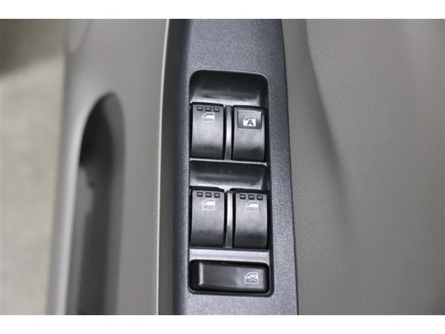 パワーウィンドウも装備しています。