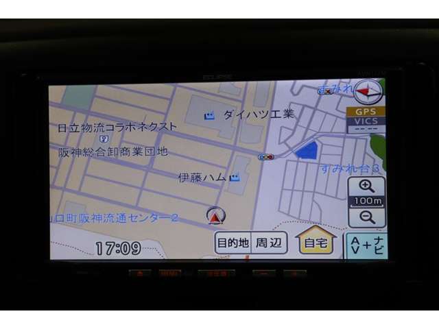 社外ナビを装備。初めての場所へのお出かけもナビがあると安心です。