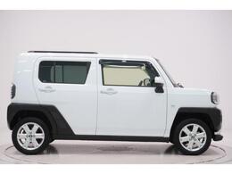 県内13店舗にて常時500台以上ダイハツ車を展示中です。見て、触って、納得のいく一台をぜひ見つけてください。