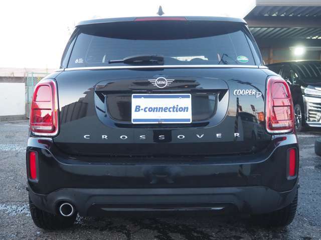 黒崎ICを三条方面に向かい国道8号線沿の吉野家様となりになります♪