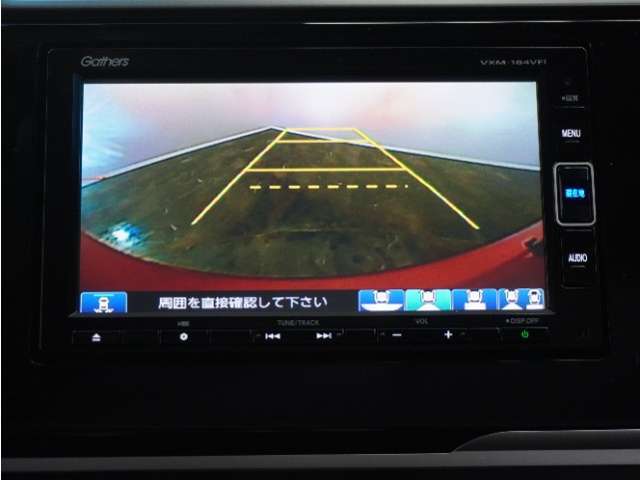 ◆バックカメラ◆リバースにするだけで映ります、後方の安全確認や、狭い駐車場での車庫入れ、雨の日や夜間など視界の悪い時に便利です！安全にバックする為には欠かせない装備です。