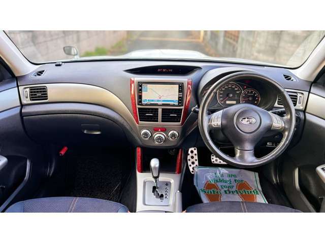 4WD　タ-ボ車　タイミングベルト交換済　パワーシート　シ-トヒ-タ-　クルーズコントロール　ESC　MTモード　プッシュスタート　ETC　盗難防止装置　ナビTV　フールフラットシート　キーレス