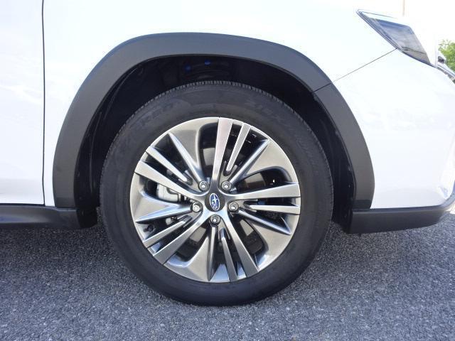 SUBARU認定U-Carは、全車12ヶ月点検、車検などの法定点検を実施。スバル専門メカニックが確かな技術で最大88項目にわたりチェックしており品質、安心を支えます！