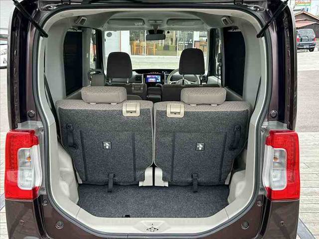 店頭ではBUDDICA PHOENIX（バディカフェニックス）のグッズ、キッズコーナーも完備、選べるフリードリンクを準備してお待ちしております♪無料査定いつでも実施中★予約いただくとスムーズです★