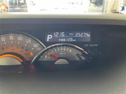 【スピードメーター】メーターがシンプルで見やすく運転しやすいですね！