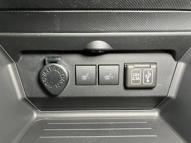 USB接続端子、シートヒーター、アクセサリーソケット付