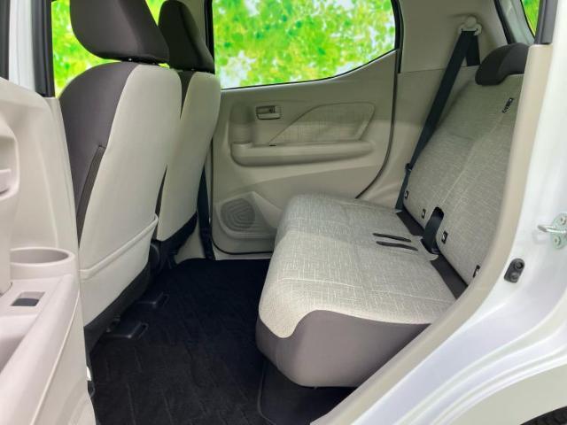 WECARSでは各商談席に大型モニターをご用意しております！見やすい大画面でゆったりと全国の在庫をご覧いただけます！是非ご来店お待ちしております！