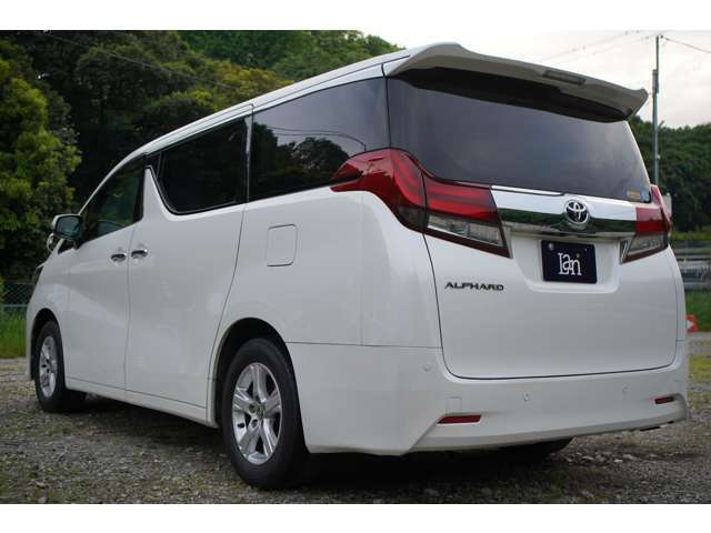 目立つ傷もなく綺麗な状態のお車です！